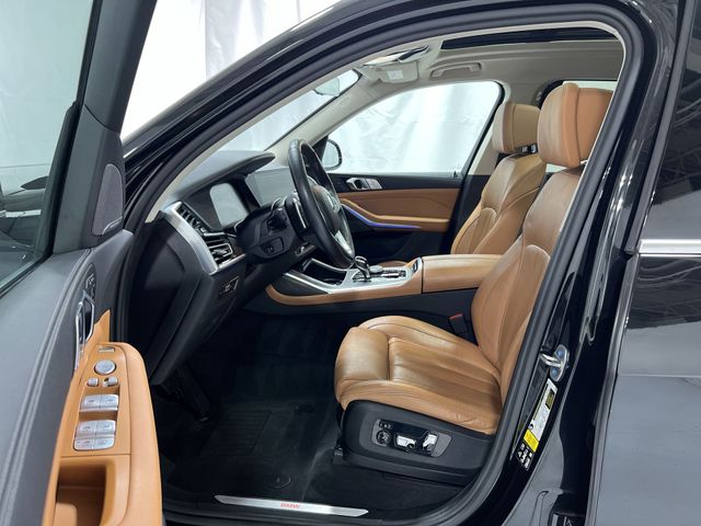 Thumbnail: 2022 BMW X7 - 10
