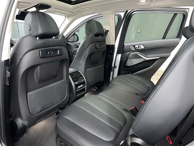 Thumbnail: 2022 BMW X7 - 30