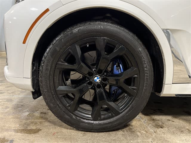 Thumbnail: 2022 BMW X7 - 8