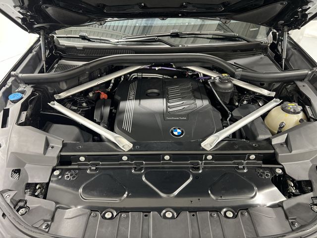 Thumbnail: 2023 BMW X6 - 8