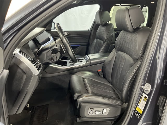 Thumbnail: 2021 BMW X5 - 11