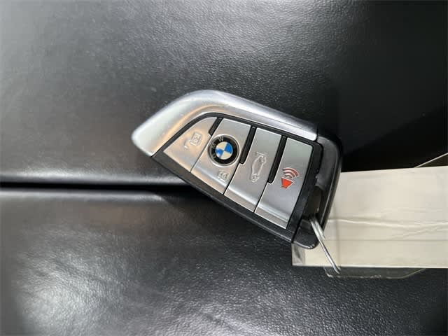Thumbnail: 2021 BMW X5 - 17