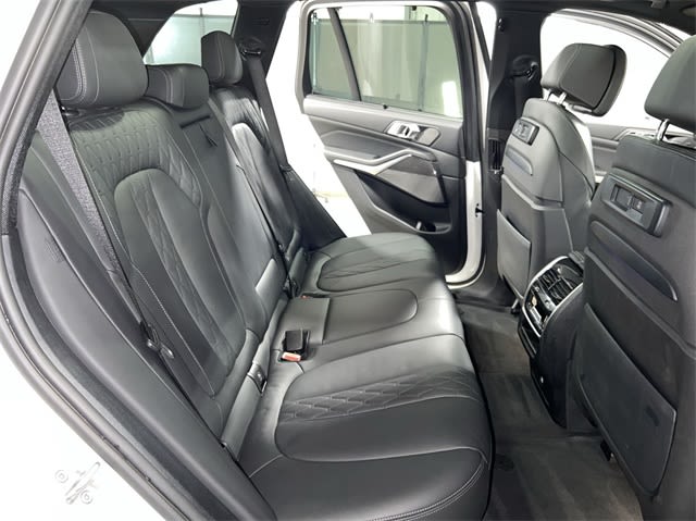 2023 BMW X5 M50i 31