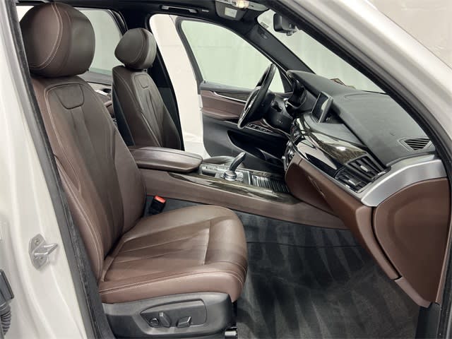 Thumbnail: 2017 BMW X5 - 30