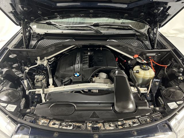 Thumbnail: 2017 BMW X5 - 8