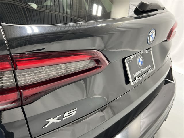 Thumbnail: 2022 BMW X5 - 7