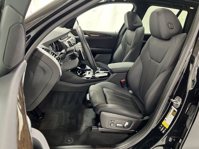 Thumbnail: 2021 BMW X3 - 11