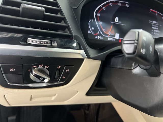 Thumbnail: 2021 BMW X3 - 15