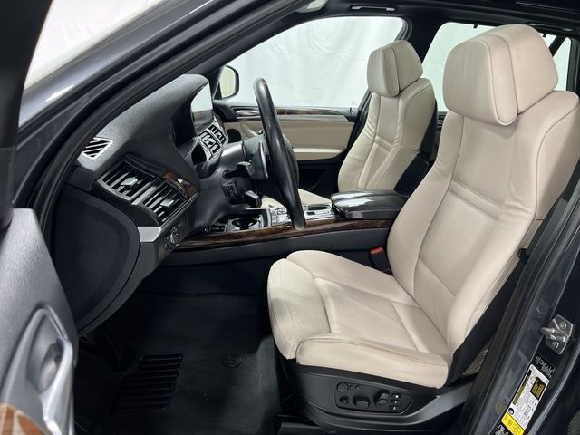 Thumbnail: 2013 BMW X5 - 11