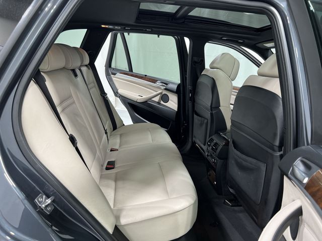 Thumbnail: 2013 BMW X5 - 30