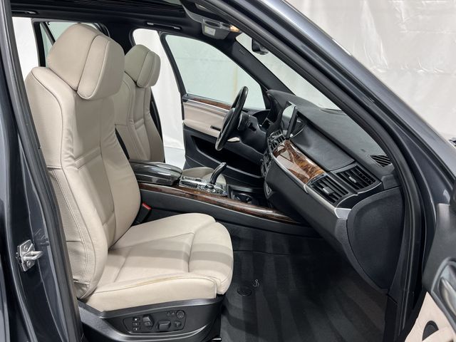 Thumbnail: 2013 BMW X5 - 31