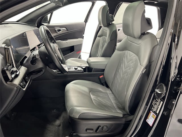 Thumbnail: 2023 Kia Sportage - 12