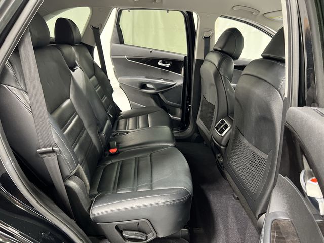 Thumbnail: 2017 Kia Sorento - 29