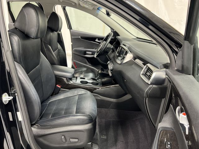 Thumbnail: 2017 Kia Sorento - 30