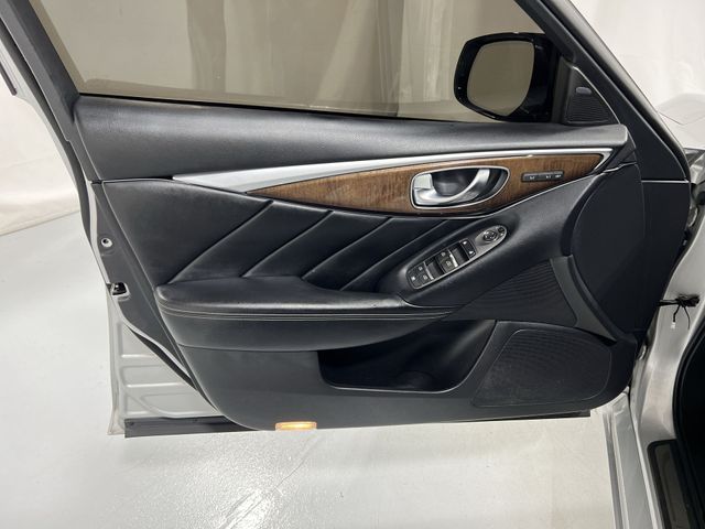 Thumbnail: 2014 INFINITI Q50 - 31