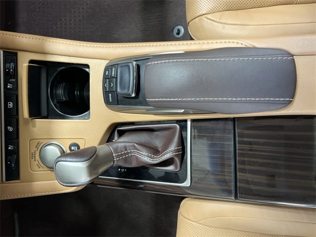 Thumbnail: 2018 Lexus ES - 30