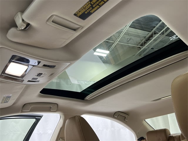 Thumbnail: 2018 Lexus ES - 26