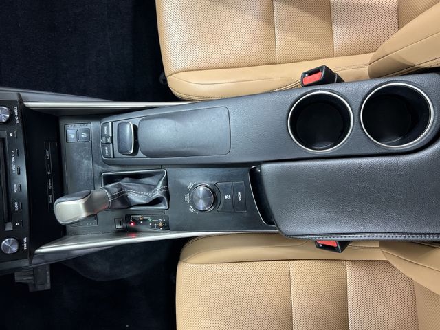 Thumbnail: 2014 Lexus IS - 15