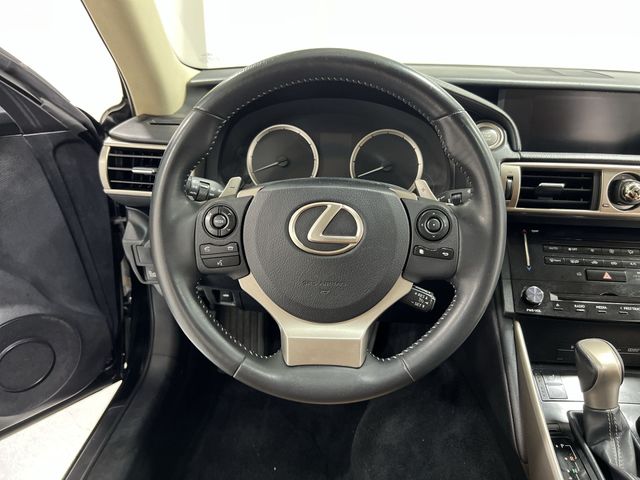 Thumbnail: 2014 Lexus IS - 9
