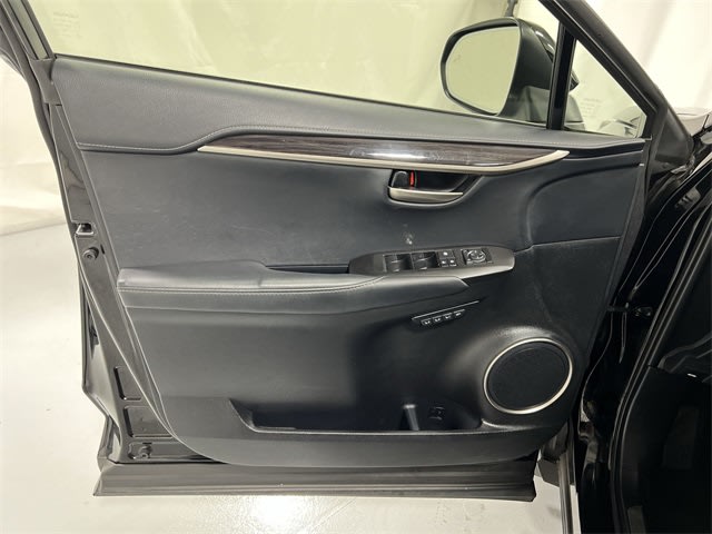 Thumbnail: 2015 Lexus NX - 32