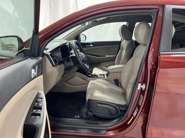 Thumbnail: 2019 Hyundai Tucson - 11