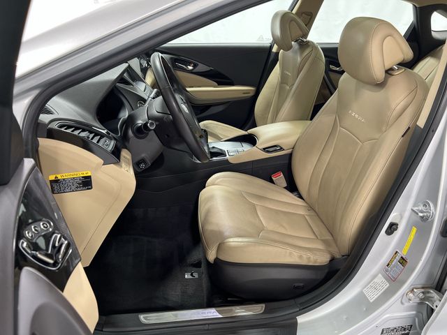 Thumbnail: 2013 Hyundai Azera - 10