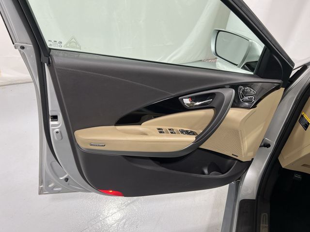 Thumbnail: 2013 Hyundai Azera - 29