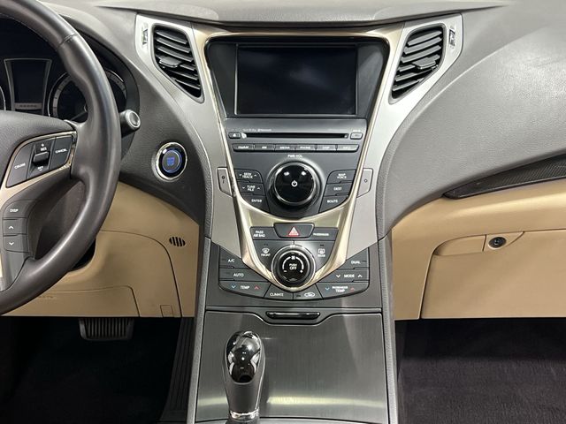 Thumbnail: 2013 Hyundai Azera - 13
