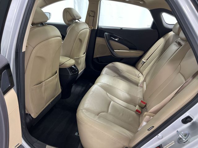 Thumbnail: 2013 Hyundai Azera - 27