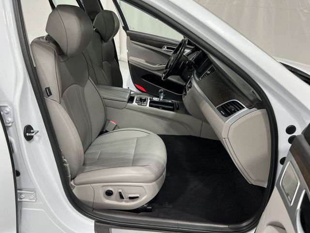 Thumbnail: 2019 Genesis G80 - 12