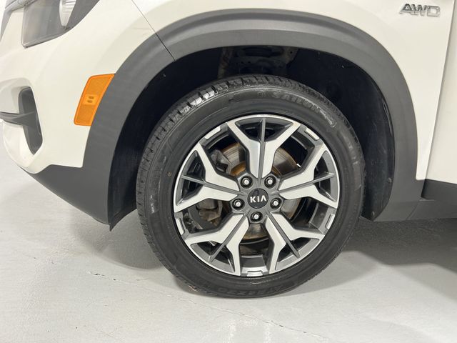 Thumbnail: 2021 Kia Seltos - 8