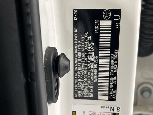 Thumbnail: 2021 Toyota C-HR - 18