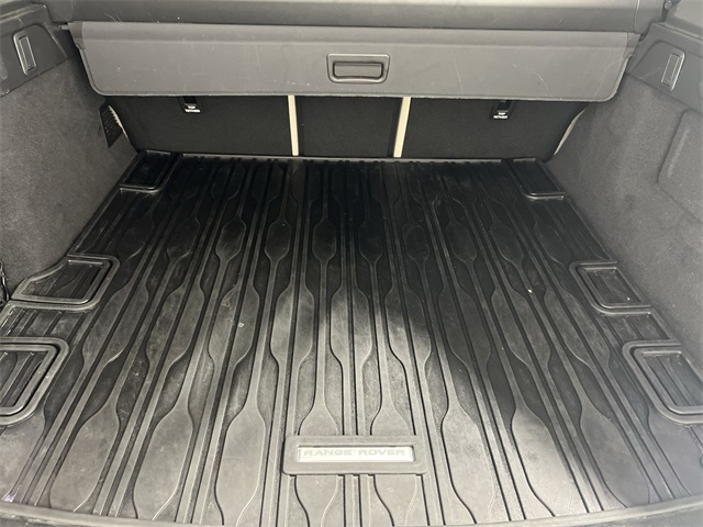 Thumbnail: 2022 Land Rover Range Rover Velar - 15