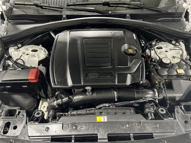 Thumbnail: 2022 Land Rover Range Rover Velar - 9