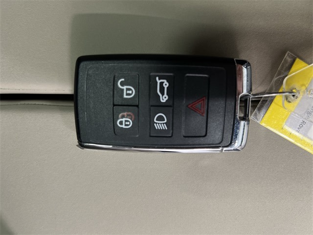 Thumbnail: 2022 Land Rover Range Rover Velar - 16