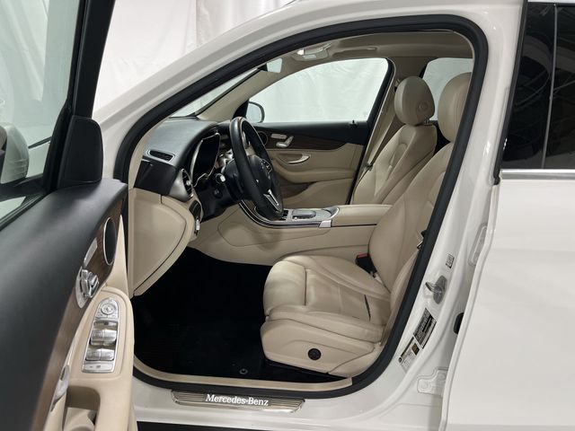Thumbnail: 2021 Mercedes-Benz GLC - 10