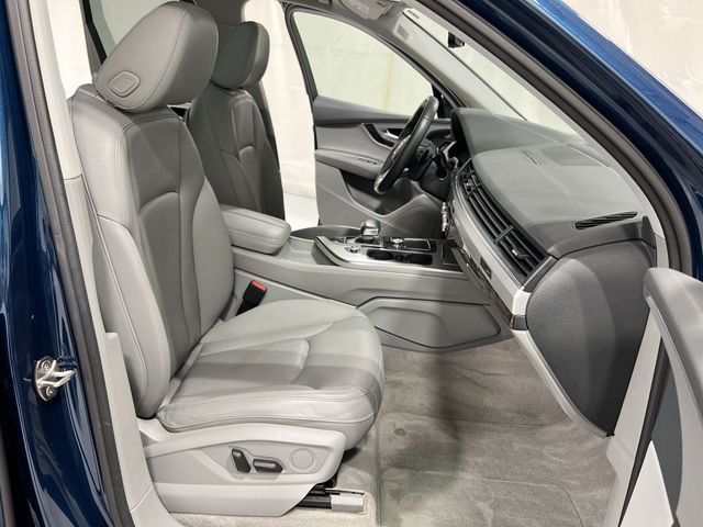 Thumbnail: 2019 Audi Q7 - 11