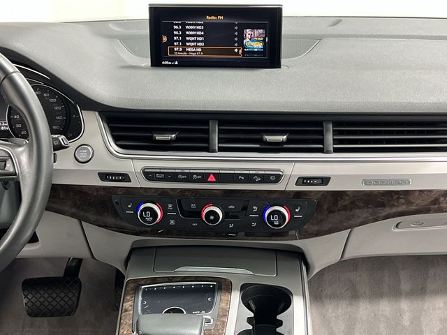 Thumbnail: 2019 Audi Q7 - 13