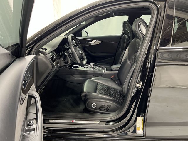 Thumbnail: 2019 Audi S4 - 10
