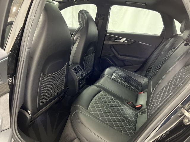 Thumbnail: 2019 Audi S4 - 26