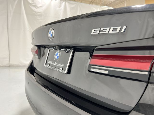 Thumbnail: 2023 BMW 5 Series - 7