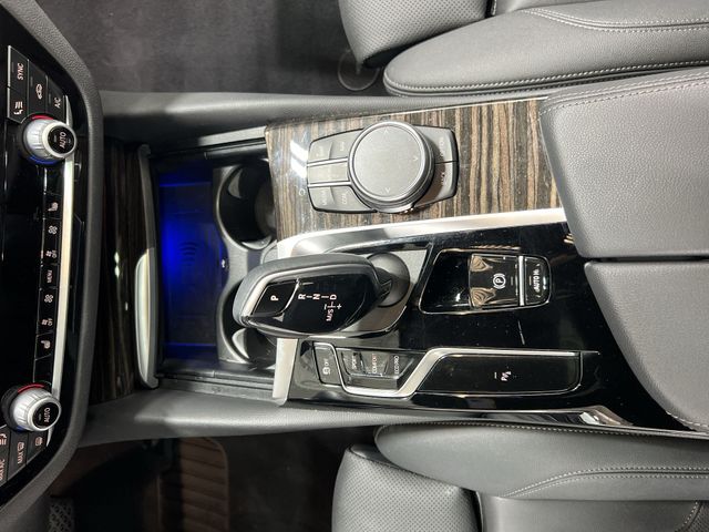 Thumbnail: 2023 BMW 5 Series - 14