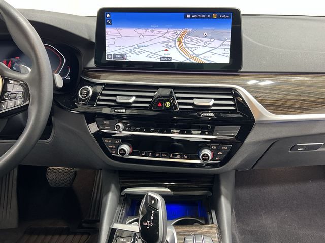 Thumbnail: 2023 BMW 5 Series - 15