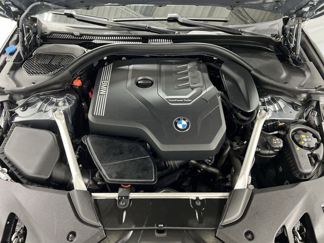 Thumbnail: 2023 BMW 5 Series - 9