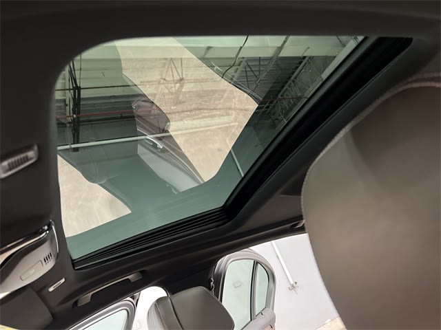 2022 BMW 5 Series 530xi 26