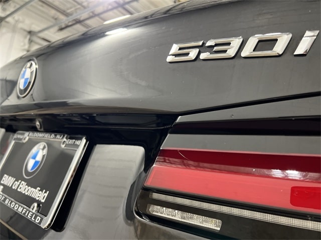 2022 BMW 5 Series 530xi 7