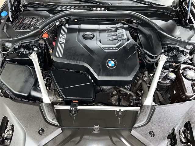 2022 BMW 5 Series 530xi 9