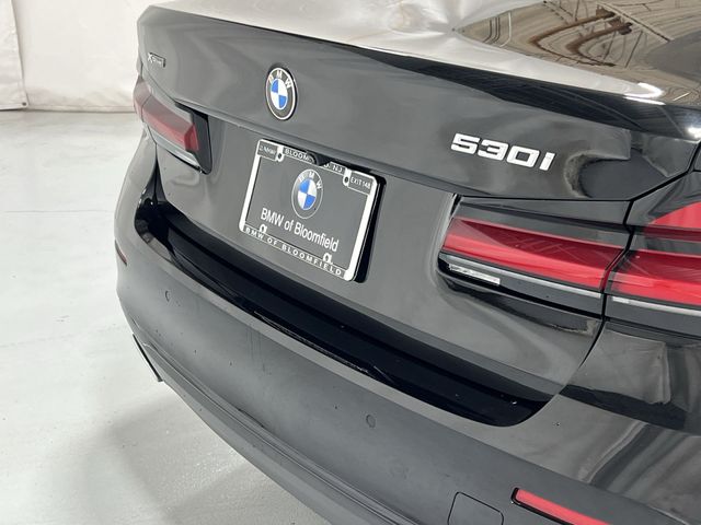 Thumbnail: 2023 BMW 5 Series - 7