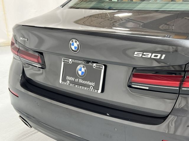 Thumbnail: 2023 BMW 5 Series - 7