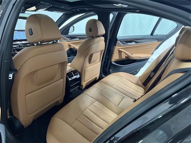 Thumbnail: 2022 BMW 5 Series - 31